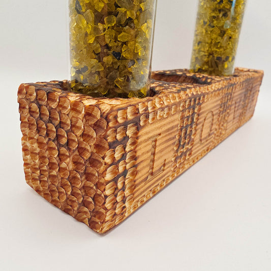 Blumenhalter „LOVE“