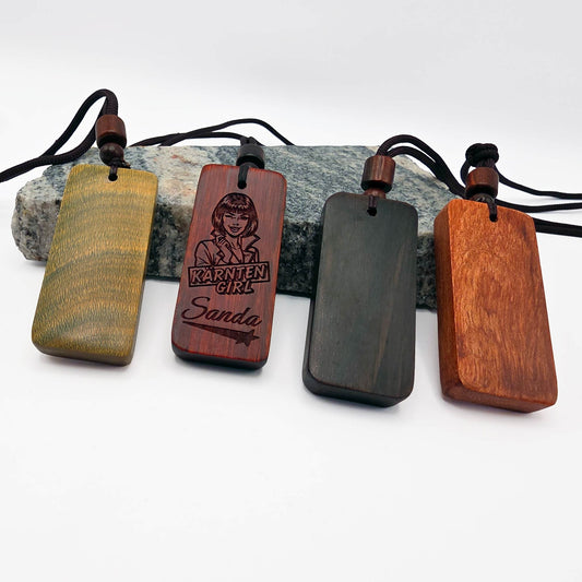 Holzanhänger "Kärnten Girl" V3