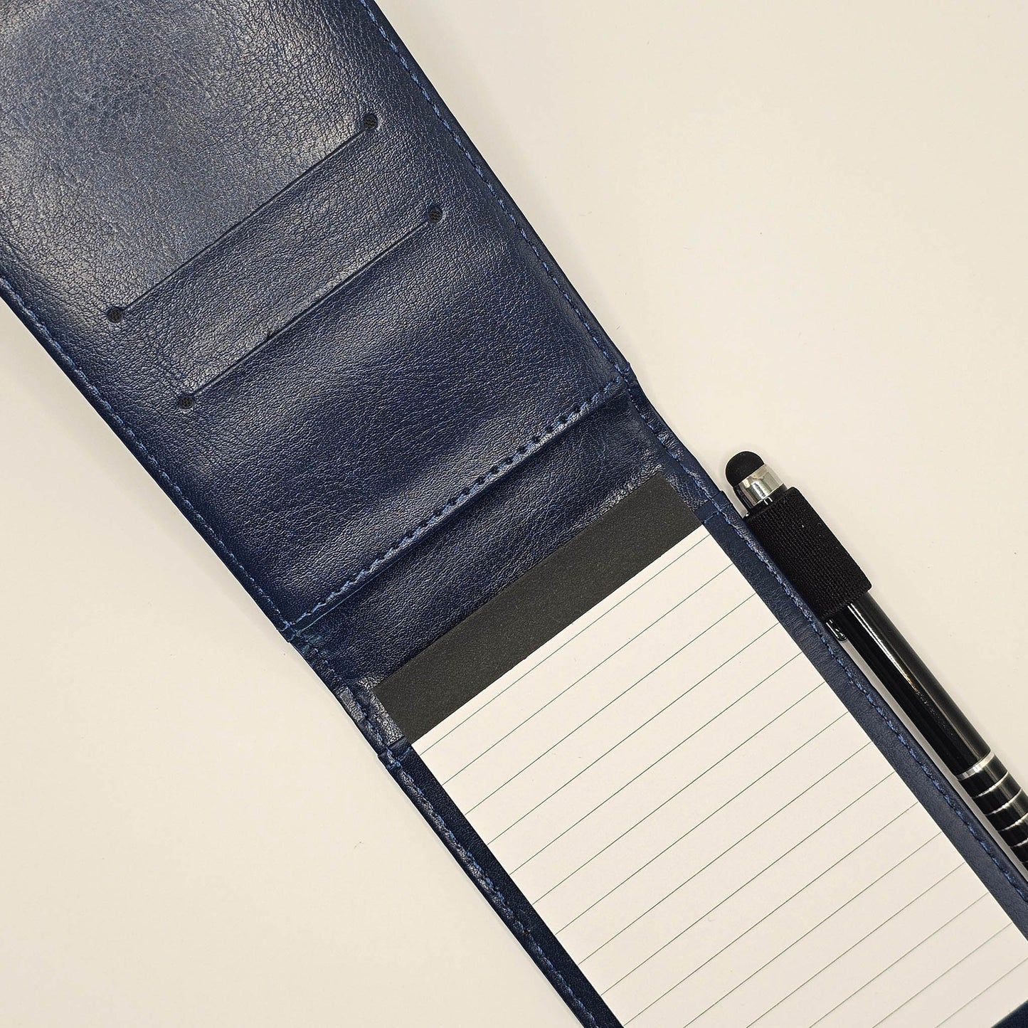 Retro-Notizblock aus Kunstleder mit Touchscreen-Stylus