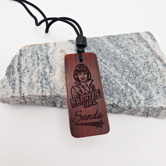 Holzanhänger "Kärnten Girl" V3